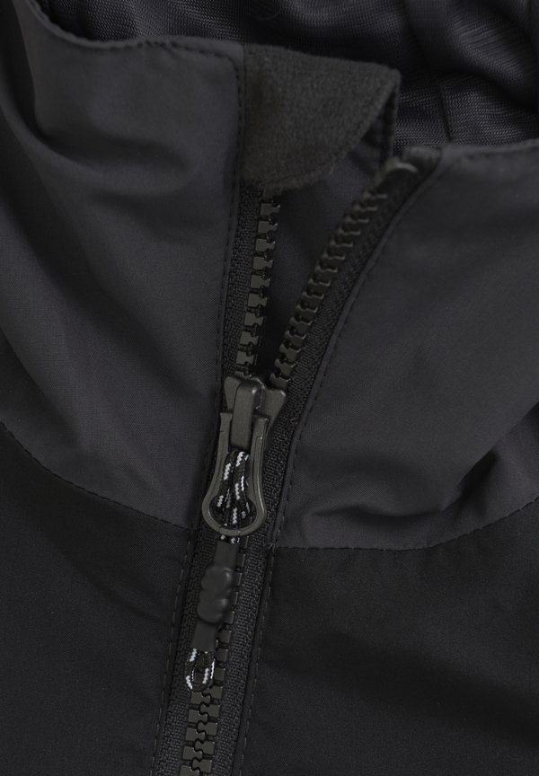 Hardshell jacket - phantom4