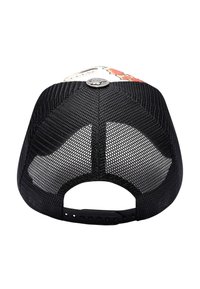 Sort mesh trucker kasket set fra ryggen, med en mønstret frontpanel og en plastisk tryklås bagpå.