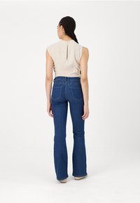 ONLY ONLRAIN FLARED  - Kavbojke na trapez - medium blue denim