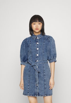 NMFREYA BELT DRESS - Vestido de dia - medium blue denim