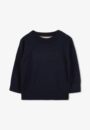 Marineblå strikkegenser med lange ermer, ribbestrikket halslinning og mansjetter, med ordet "BOSS" i en lett hevet design på fronten.