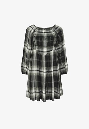 Zwart-wit geruite jurk met lange mouwen, geplooide halslijn en een vloeiende silhouet; gemaakt van lichtgewicht stof met een gestructureerde afwerking.