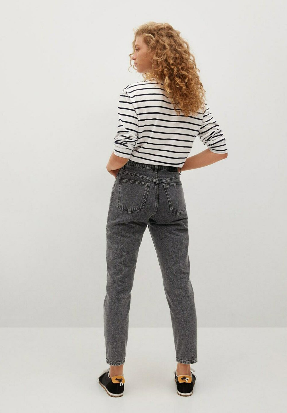 Mango MOM-FIT - Jeans Tapered Fit - open grey/grigio denim - Zalando