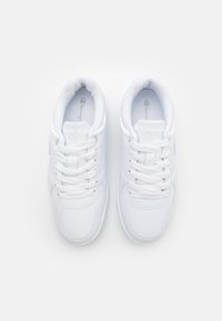 Thumbnail Image 4