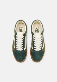 Vans OLD SKOOL UNISEX - Sportcipő - sporty green