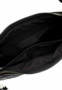 Emily & Noah ELLEN - Handtasche - black