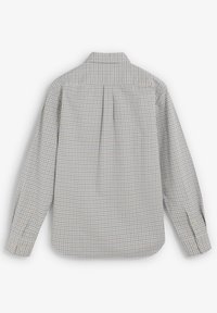 Camisa de manga larga a cuadros con base crema clara, con un patrón de cuadrícula en azul y naranja, puños con botones y detalle de pinzas en la espalda.