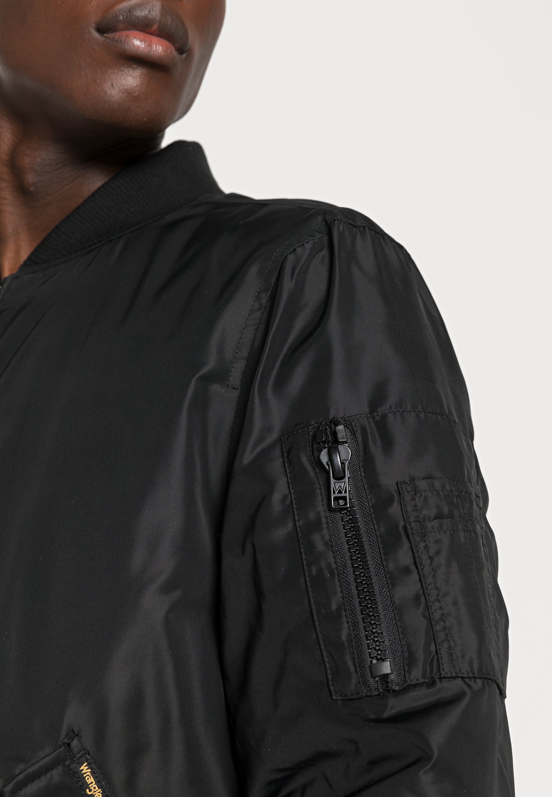 Wrangler JACKET - Bomber Jacket - black 