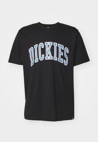 AITKIN TEE - T-shirt con stampa - black/coronet blue