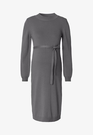 Langärmliges, graues Strickkleid mit geripptem Rundhalsausschnitt, tailliertem Gürtel und schmalen Manschetten. Mittellanges Design, gleichmäßige Textur über das gesamte Kleid.