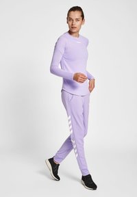 Hummel VANJA - T-shirt à manches longues - lavender