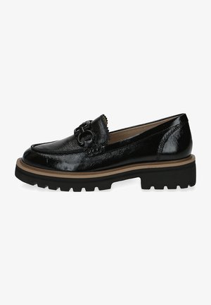 Schwarzer Lackleder-Loafer mit gewelltem Rand, dekorativer Hardware und einer klobigen Gummisohle. Verfügt über eine glatte Textur und eine abgerundete Form.