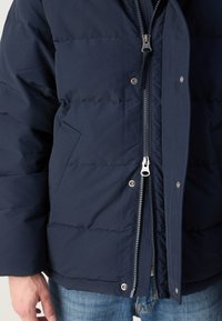 GANT JACKET - Dunjakker - evening blue