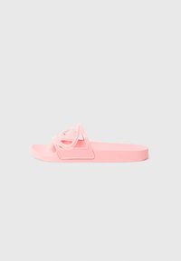 Vybrané, pink icing