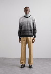 Missoni CREWNECK - Pulover - black/white