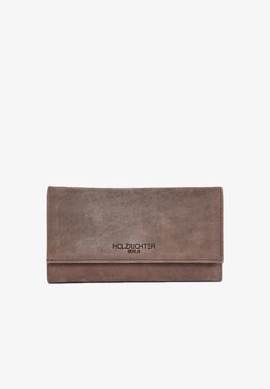 Braune Lederbrieftasche mit glatter Textur und klappbarem Überschlag. Vorderseite mit geprägtem "HOLZRICHTER BERLIN" Logo.