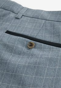 Next TAILORED FIT CHECK REGULAR FIT - Ülikonnapüksid - light blue