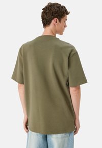 Koton - T-shirt basic