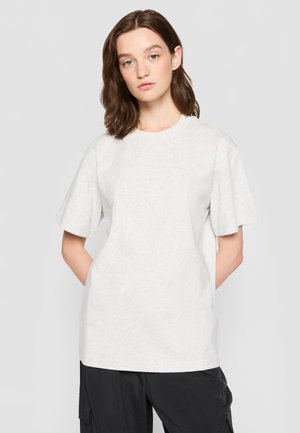 New Balance EMBOSSED LOGO - Camiseta básica - grey