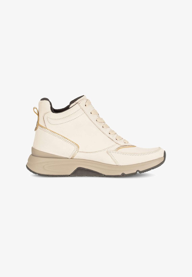 Beige hoge sneakers met een glad leren materiaal, vetersluiting, gevoerd kraag en rubberen zool met subtiele gouden accenten.