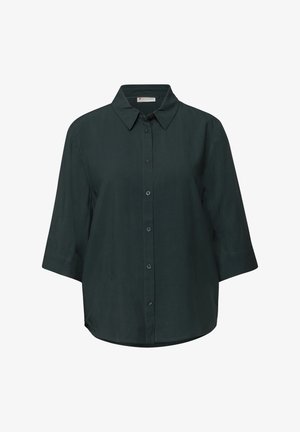 Chemise boutonnée vert foncé avec col et manches trois-quarts. Fabriquée dans un tissu lisse, elle présente une coupe décontractée et un ourlet arrondi.