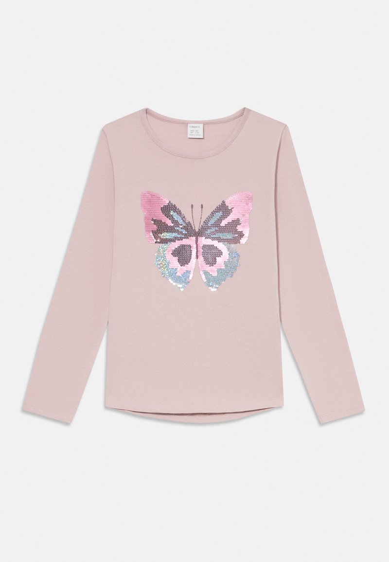 Helles rosa Langarmshirt mit einem Schmetterlingsdesign aus Pailletten in verschiedenen Rosa-, Blau- und Silbertönen und einem runden Halsauschnitt.