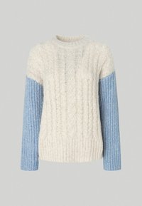 Neulottu villapaita, jossa on kermaisen värinen vartalo ja resorireunaiset siniset hihat. Edessä on palmikkoneulekuvio ja pyöreä pääntie.