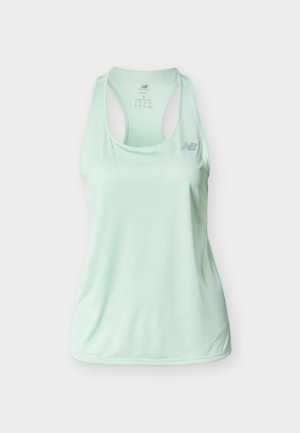 Svetlo zelena športna majica brez rokavov z dirkaškim hrbtom in logotipom New Balance na prsih, prikazana na belem ozadju.