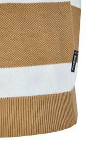 Strickpullover mit braunen und weißen Streifen, mit einem gerippten Saum. Enthält ein kleines Markenschild an der Seite. Das Material wirkt weich und strukturiert.