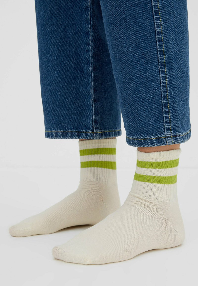 cuissarde chaussette stradivarius