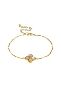 Kultaketju rannekoru, jossa on nelipetaloista kukkamotiivia, ja sen keskellä koristaa valkoiset kivet. Rannekoru on varustettu turvallisella hummerilukolla.