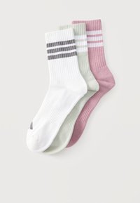 Δεν επιλέχθηκε, magic mauve/white/halo green/grey four