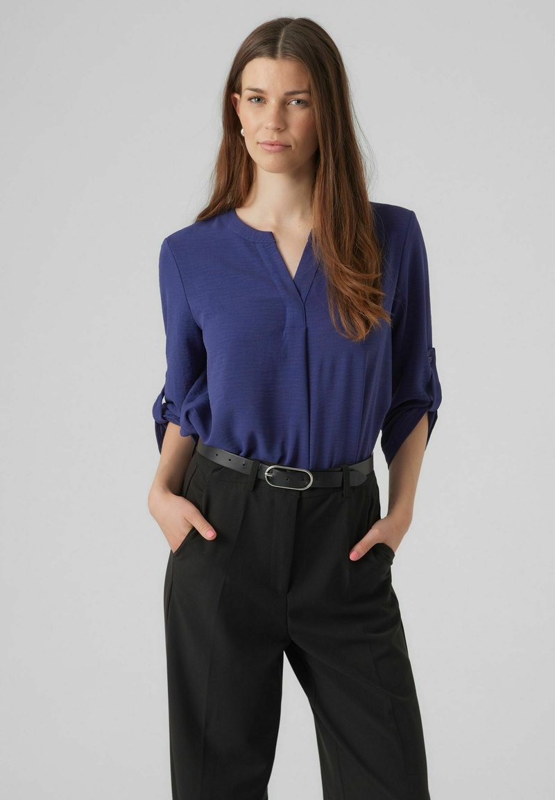 Vero Moda MIT 3/4 ÄRMELN V-AUSSCHNITT - Blouse - astral aura