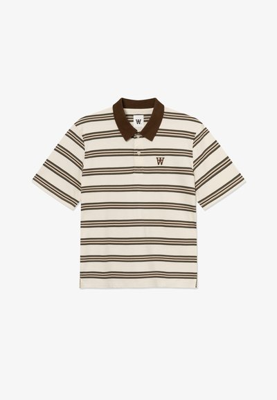 Polo à manches courtes crème avec des rayures horizontales marron, un col marron et un petit logo "W" sur le côté gauche de la poitrine. Matière en coton.