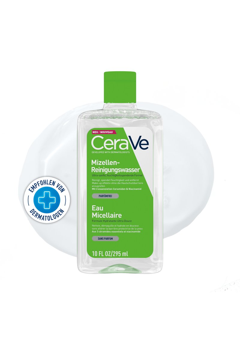 CeraVe Mizellenwasser in einer klaren Flasche mit einem grünen Flip-Top-Deckel. Das Etikett zeigt weißen Text auf grünem Hintergrund; 10 fl oz/295 ml.