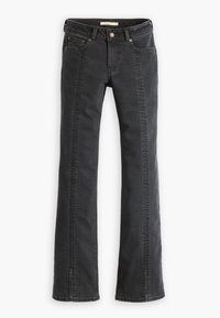 Jeans de mezclilla negra acampanados con una textura sólida, que presentan bolsillos frontales, un cierre de botón y costuras con pespuntes a lo largo de las costuras.