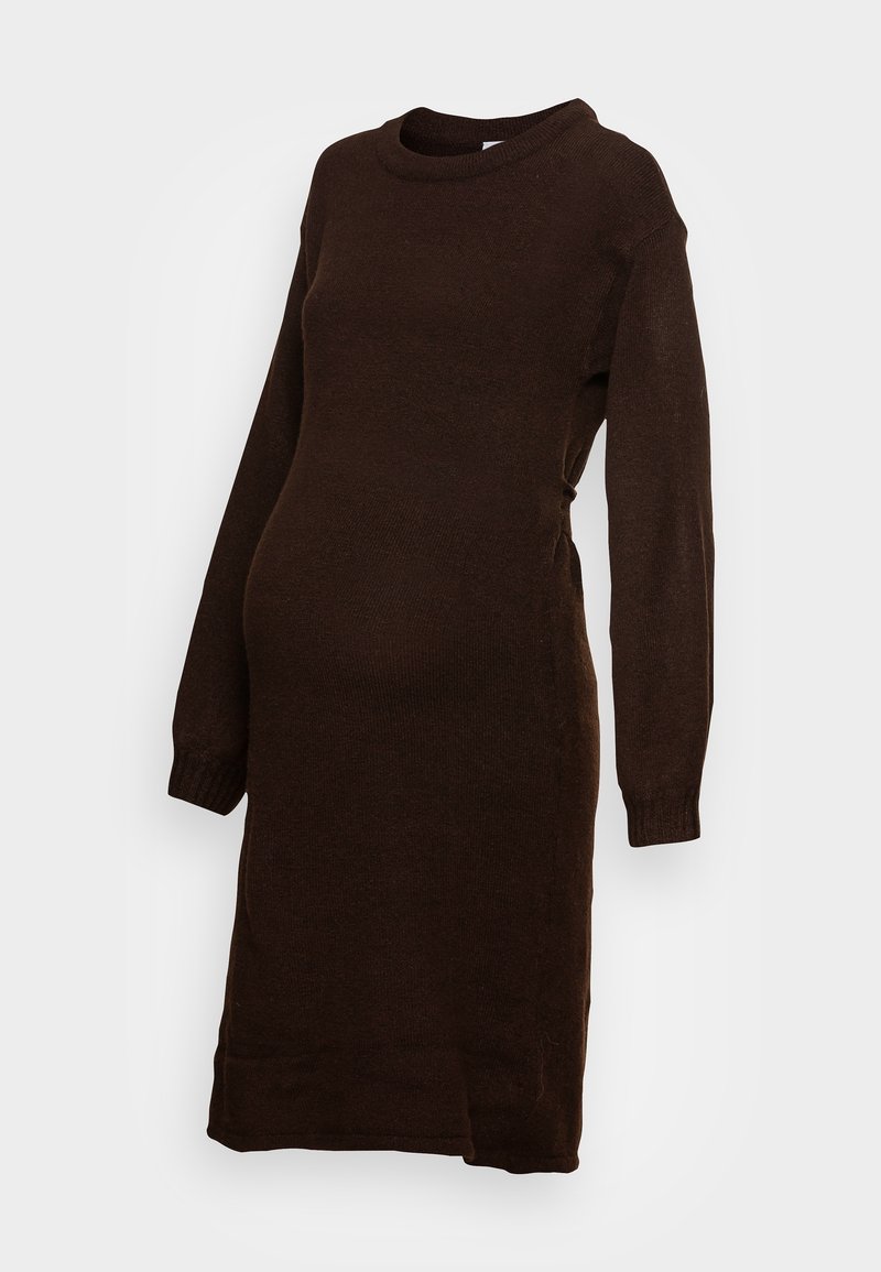Vestido de maternidad de punto marrón con escote redondo, mangas largas y corte relajado. Presenta puños acanalados y un dobladillo a la altura de la rodilla.