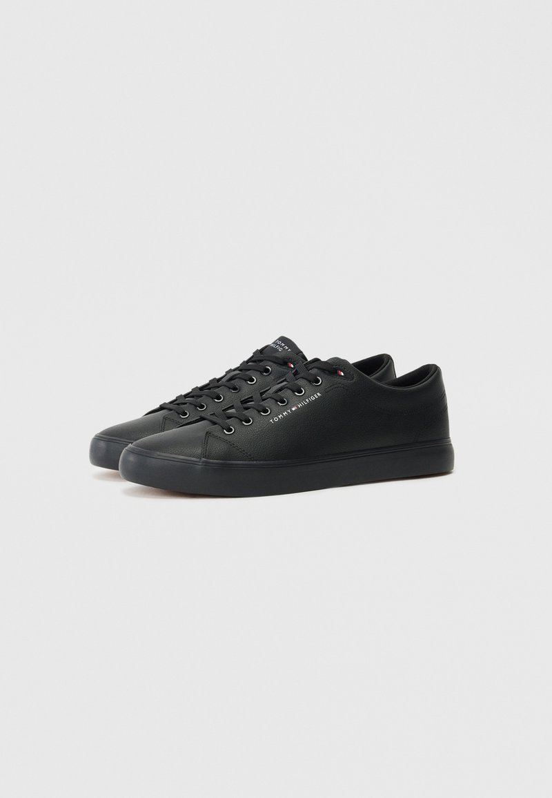 Tommy Hilfiger VULC LOW - Sneakers laag - triple black