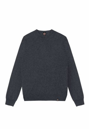 Maglione grigio scuro con scollo rotondo, maniche lunghe e polsini a coste. Tessuto morbido, design semplice e una piccola etichetta con logo sull'orlo.