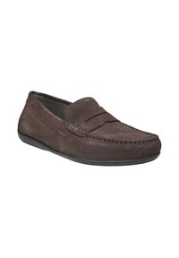 Mocassins en suède marron avec un accent cousu sur le devant, bout arrondi et semelle en caoutchouc noire. Design simple et décontracté.