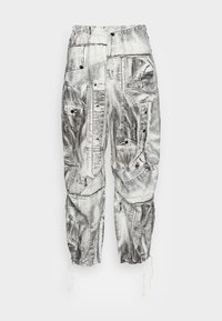 OVERSIZED PARACHUTE PANTS REALISTIC - Jeans relaxed fit - white