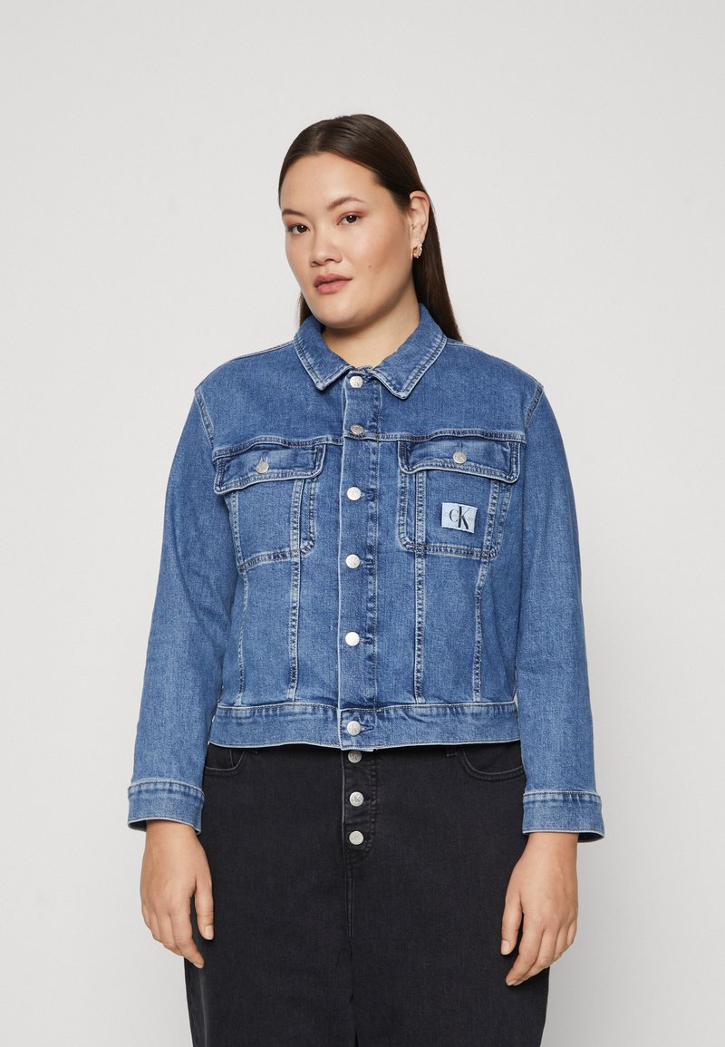 Calvin Klein Jeans Plus REGULAR 90'S JACKET - Veste en jean - denim medium/denim bleu - ZALANDO.FR