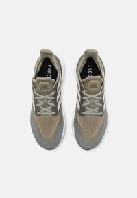 adidas Performance PUREBOOST 5 - Zapatillas running asfalto - silver pebble/wonder beige/olive strata