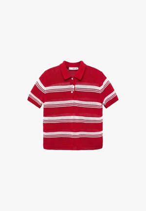 Rotes Poloshirt mit kurzen Ärmeln und weißen horizontalen Streifen sowie drei weißen Knöpfen auf der Vorderseite.