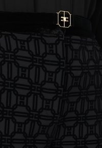 Elisabetta Franchi PANTS - Nadrágok - nero