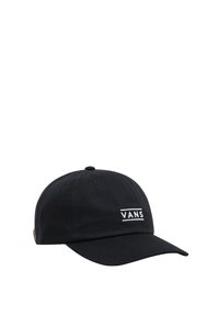 Gorra de algodón negra con visera curvada, que presenta un bordado blanco del logo "VANS" en la parte frontal y una pequeña etiqueta de metal en el costado.
