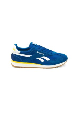 Blauer Reebok-Sneaker mit weißen Streifen, gelbem Akzent auf der Mittelsohle, Kautschuksohle in Gummioptik und "Reebok"-Markierung an der Seite und Ferse.