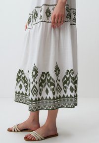 Jimmy Key SLEEVELESS ETHNIC PATTERNED - Vestito casual - white