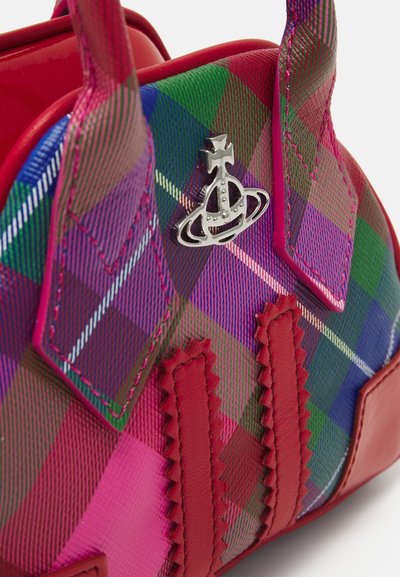 Vivienne Westwood MINI YASMINE CHAIN - Borsa a mano - candy