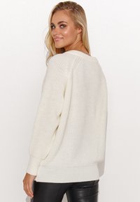 Makadamia - Sweter